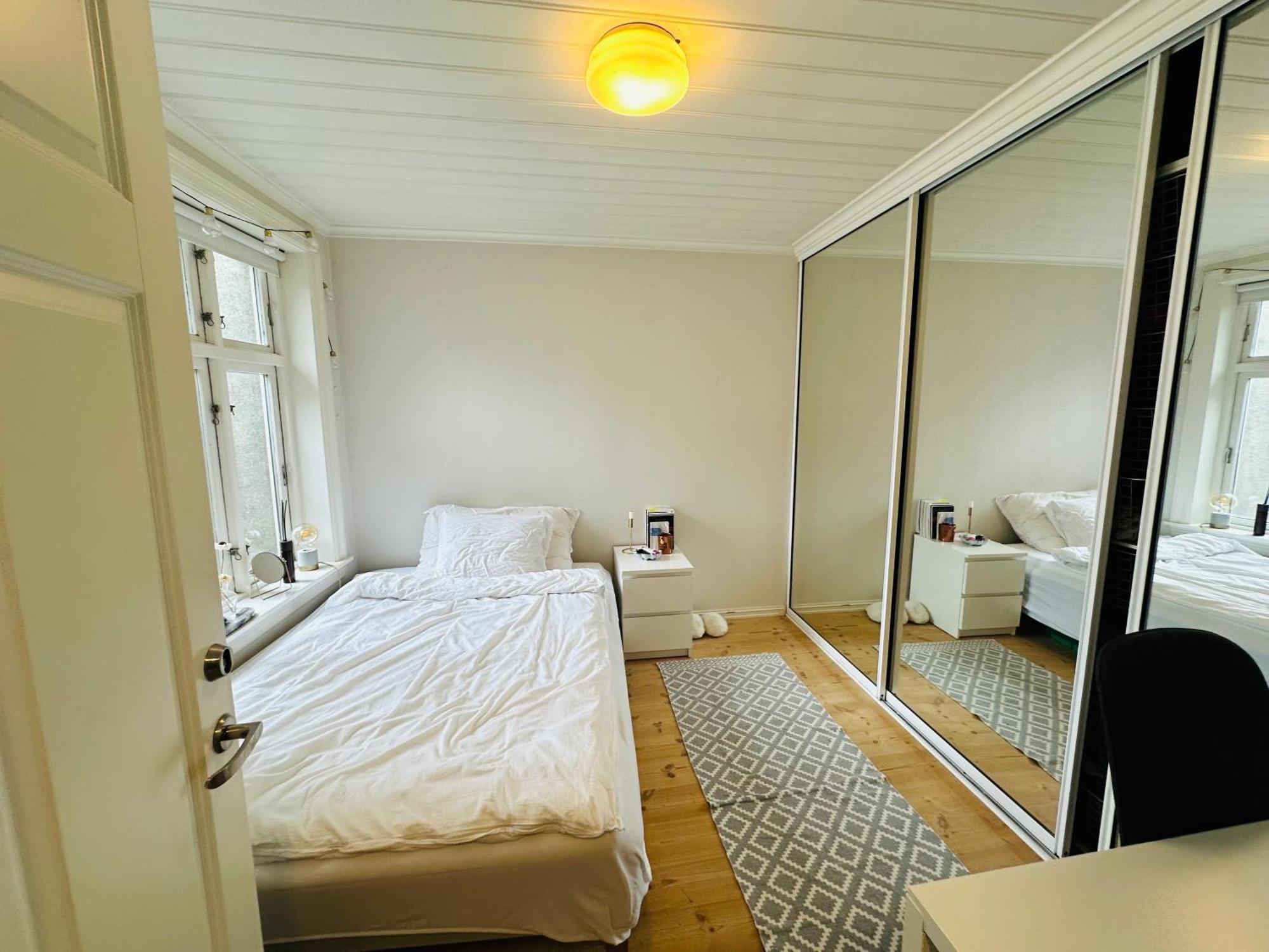 Sjarmerende Bolig Like Ved Togstasjonen Apartment Bergen Exterior foto